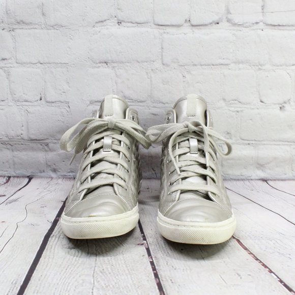 Geox Respira Silver Patent Leather Hi Top Back Zip Sneakers Size US 8 - Picture 4 of 9
